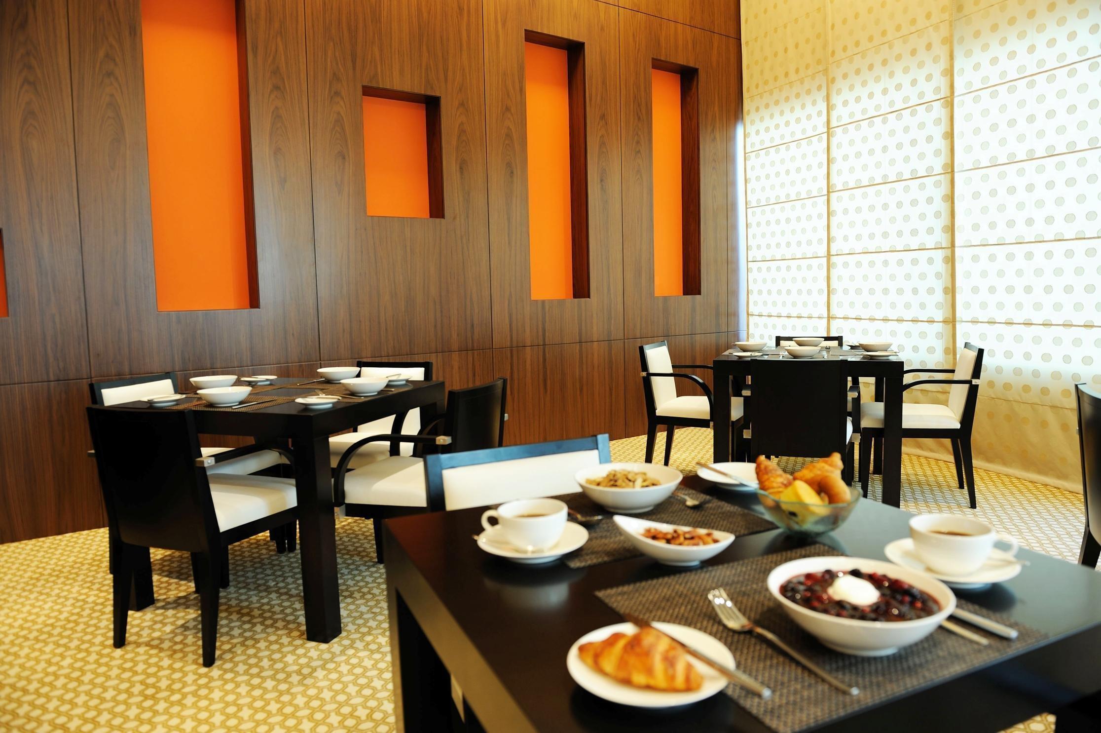 Staybridge Suites Yas Island Abu Dhabi, An Ihg Hotel Restaurant bilde