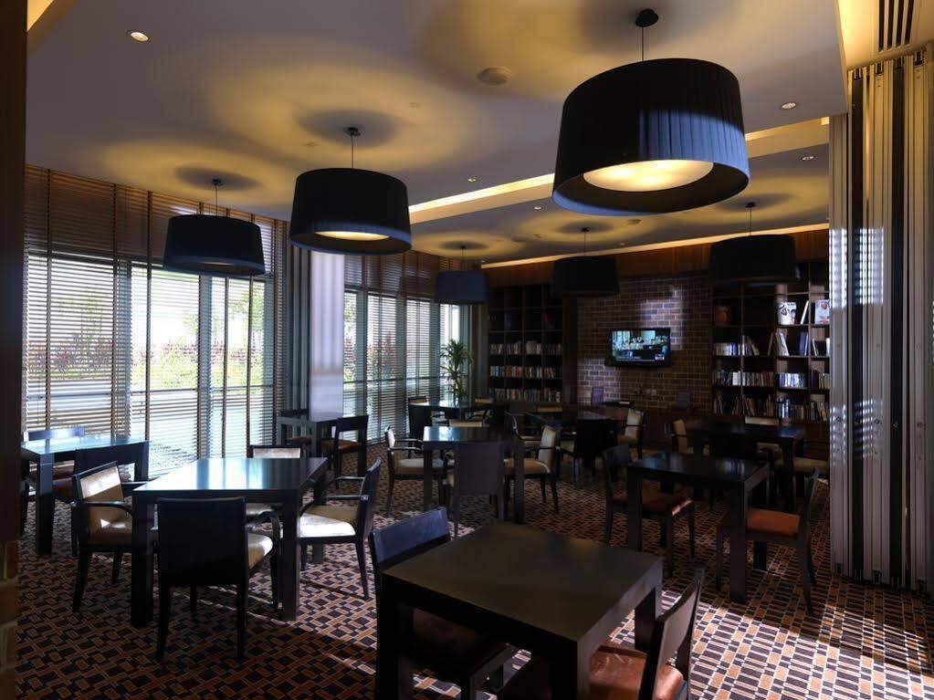 Staybridge Suites Yas Island Abu Dhabi, An Ihg Hotel Eksteriør bilde